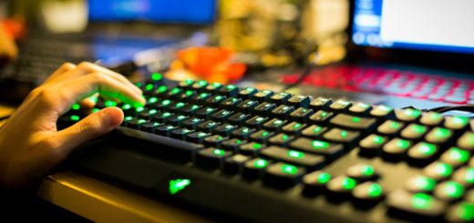 Spil, job eller kreativt design – Hvordan kan du tjene penge online?